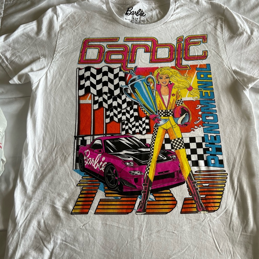 ** NEW ** Barbie T-shirt, racing
